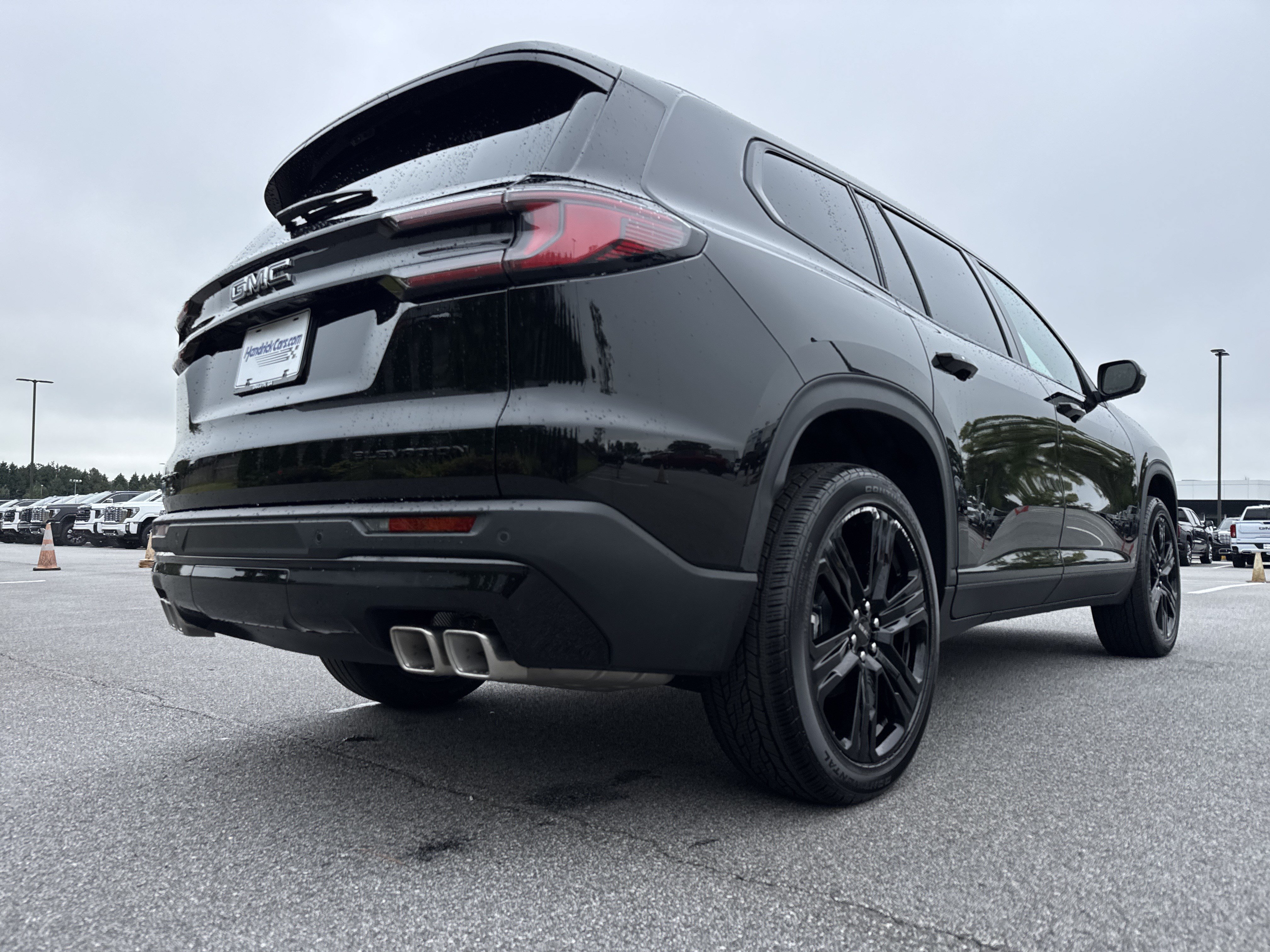 Used 2026 GMC Acadia Elevation w/ Black Edition FWD image 10