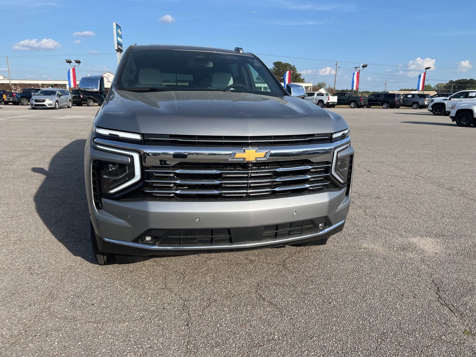 New 2026 Chevrolet Suburban Premier image 8