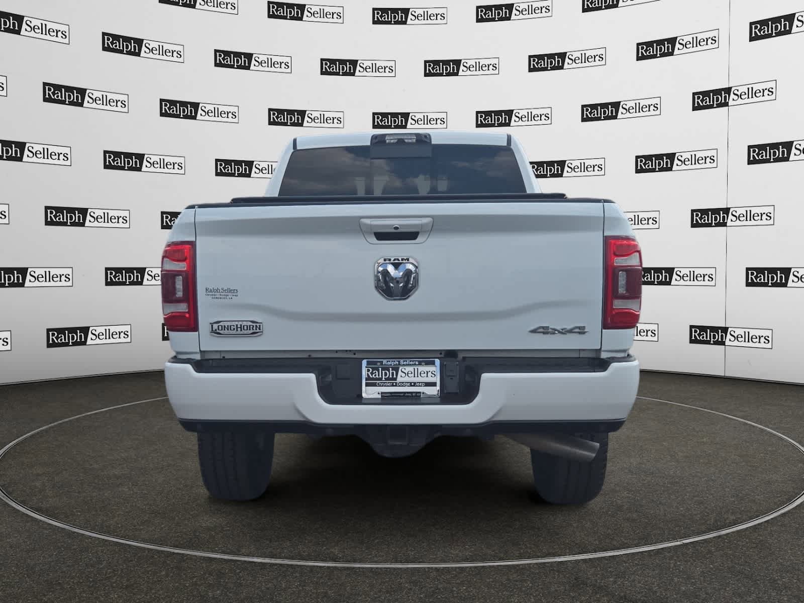 Used 2024 RAM 2500 Limited w/ Towing Technology Group image 5