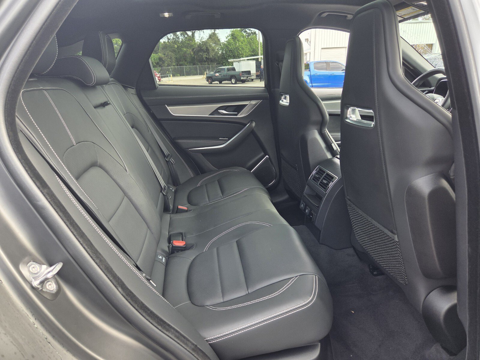 Used 2024 Jaguar F-PACE R-Dynamic S AWD/4WD image 15
