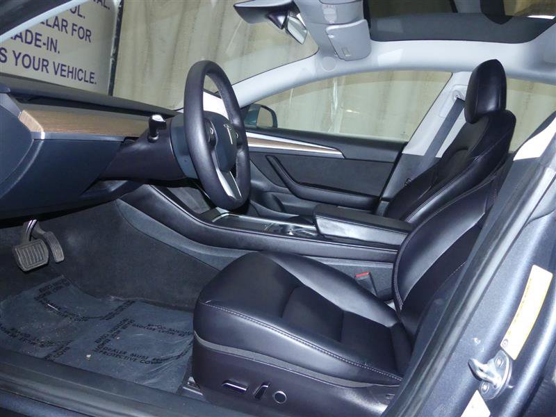 Used 2023 Tesla Model 3 Standard Range RWD image 14