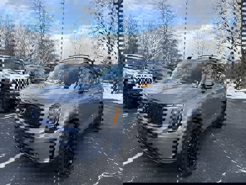 Used 2022 Kia Telluride SX w/ SX Prestige Package