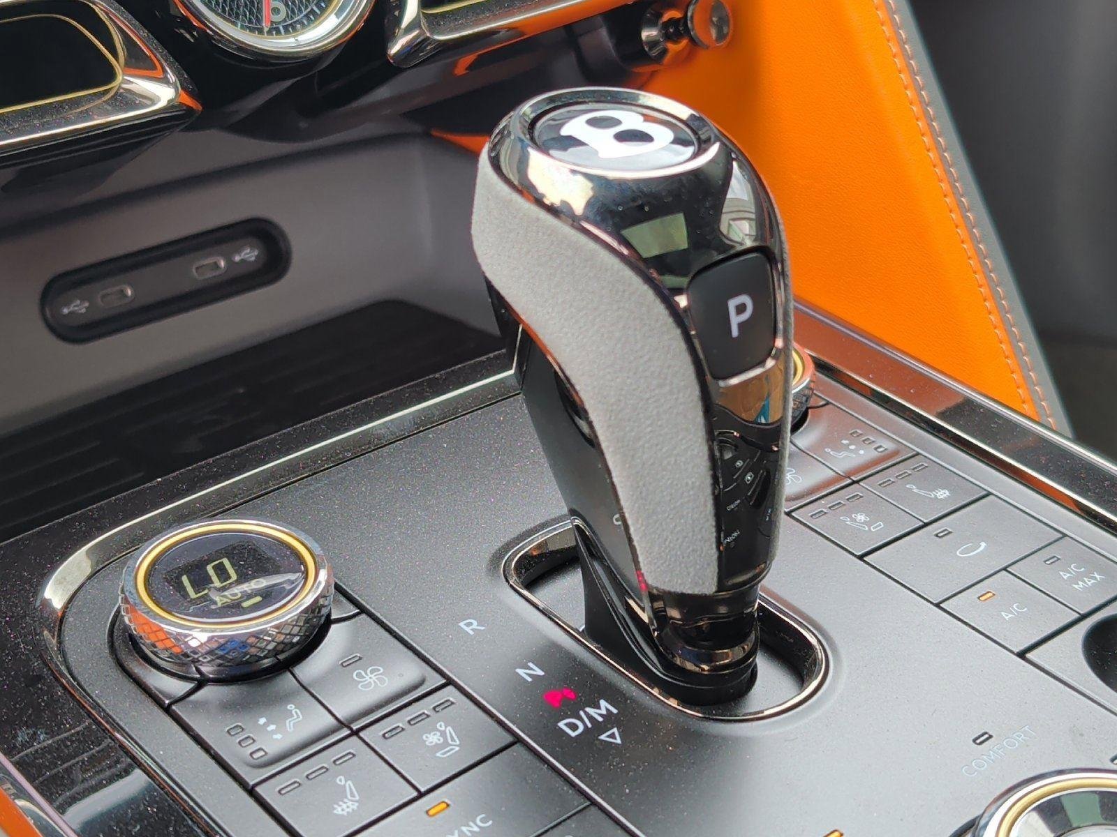 New 2025 Bentley Flying Spur Plug-In Hybrid AWD/4WD image 34