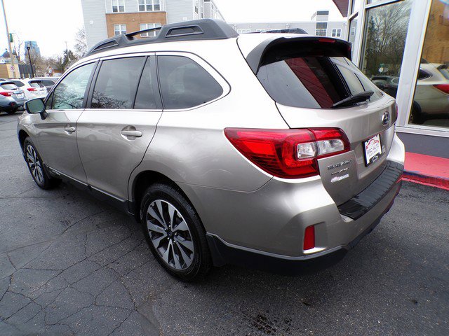 Used 2015 Subaru Outback 2.5i Limited image 7