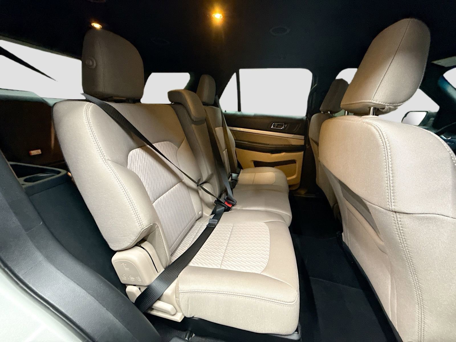 Used 2019 Ford Explorer 4WD w/ Class III Trailer Tow Package image 27