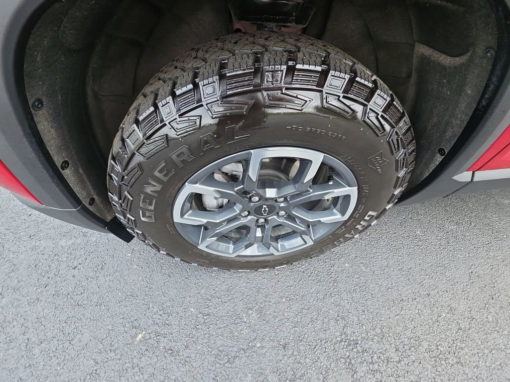Used 2026 Chevrolet Equinox ACTIV AWD/4WD image 10