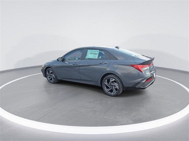 New 2025 Hyundai Elantra SEL image 6