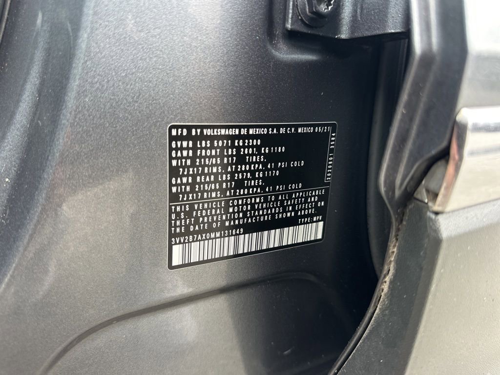 Used 2021 Volkswagen Tiguan SE image 34