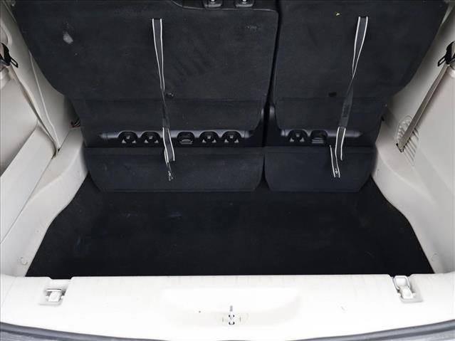 Used 2022 Chrysler Pacifica Touring-L FWD image 3