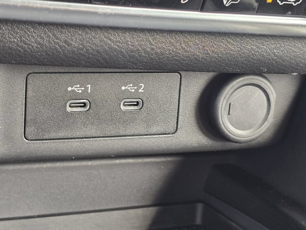 Used 2024 Nissan Rogue SV AWD/4WD image 28