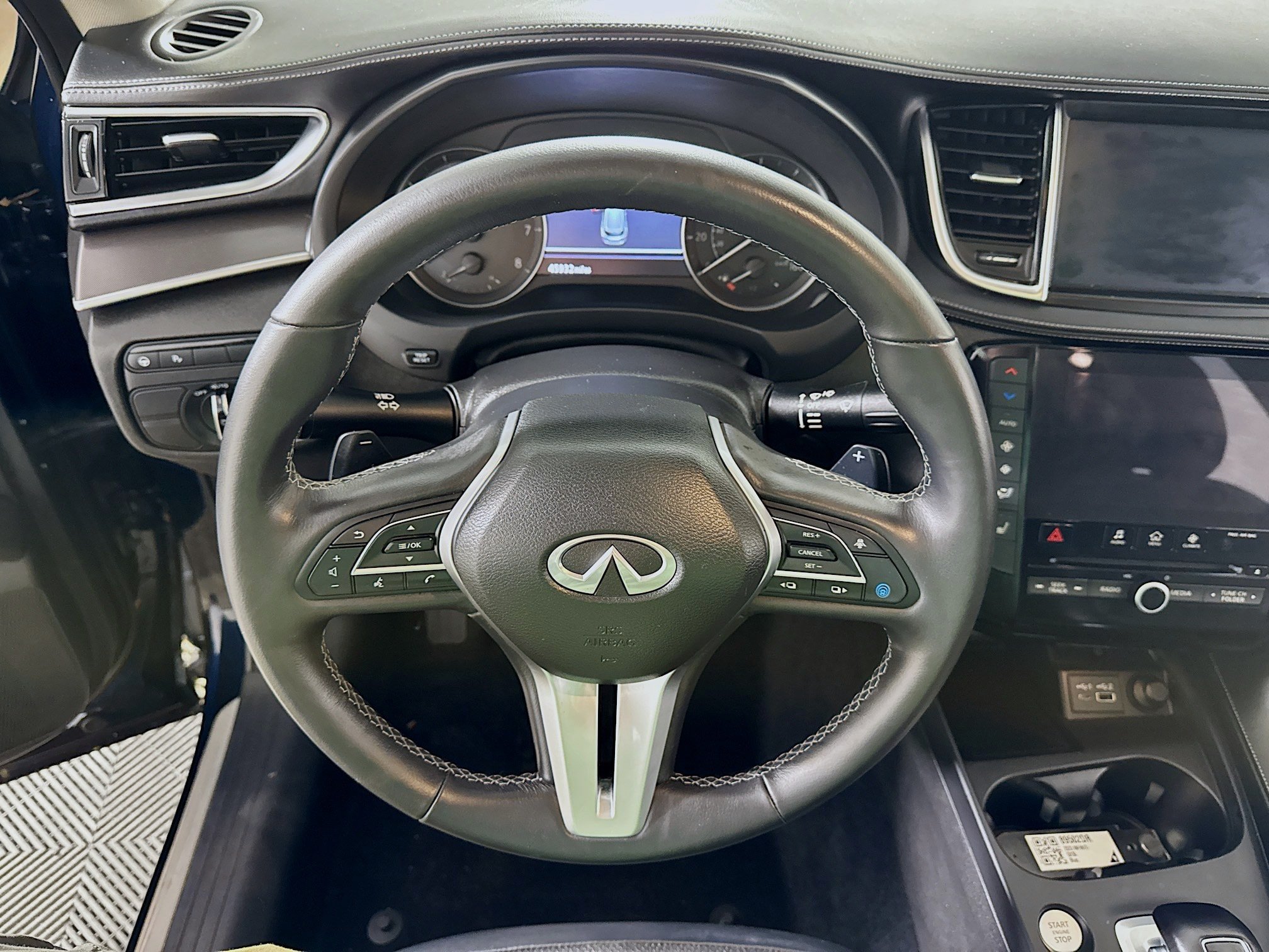 Used 2023 INFINITI QX50 Luxe AWD/4WD image 15