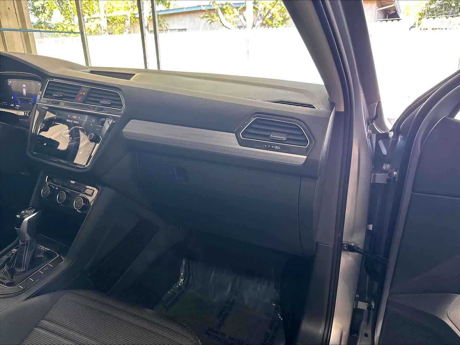 Used 2024 Volkswagen Tiguan S FWD image 28