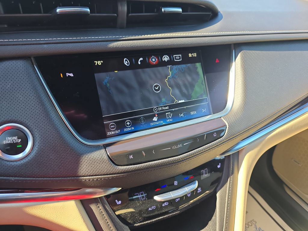 Used 2018 Cadillac XT5 Luxury w/ Driver Awareness Package AWD/4WD image 17
