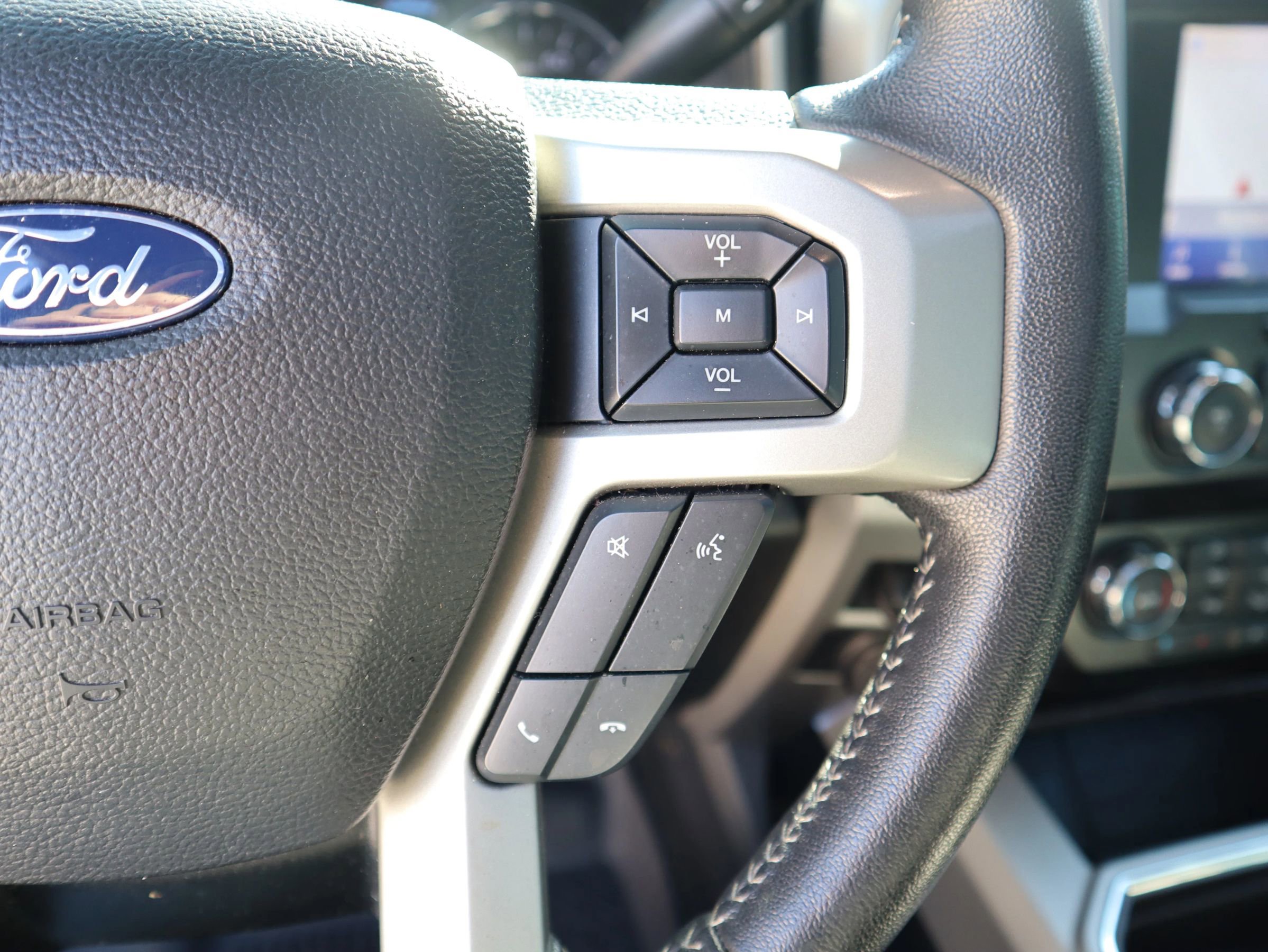 Used 2020 Ford F350 Lariat w/ Lariat Ultimate Package image 20