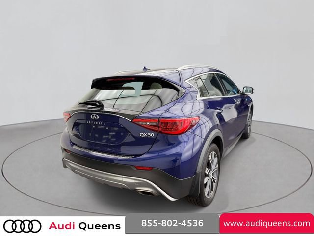 Used 2018 INFINITI QX30 Premium w/ Cargo Package AWD/4WD image 4