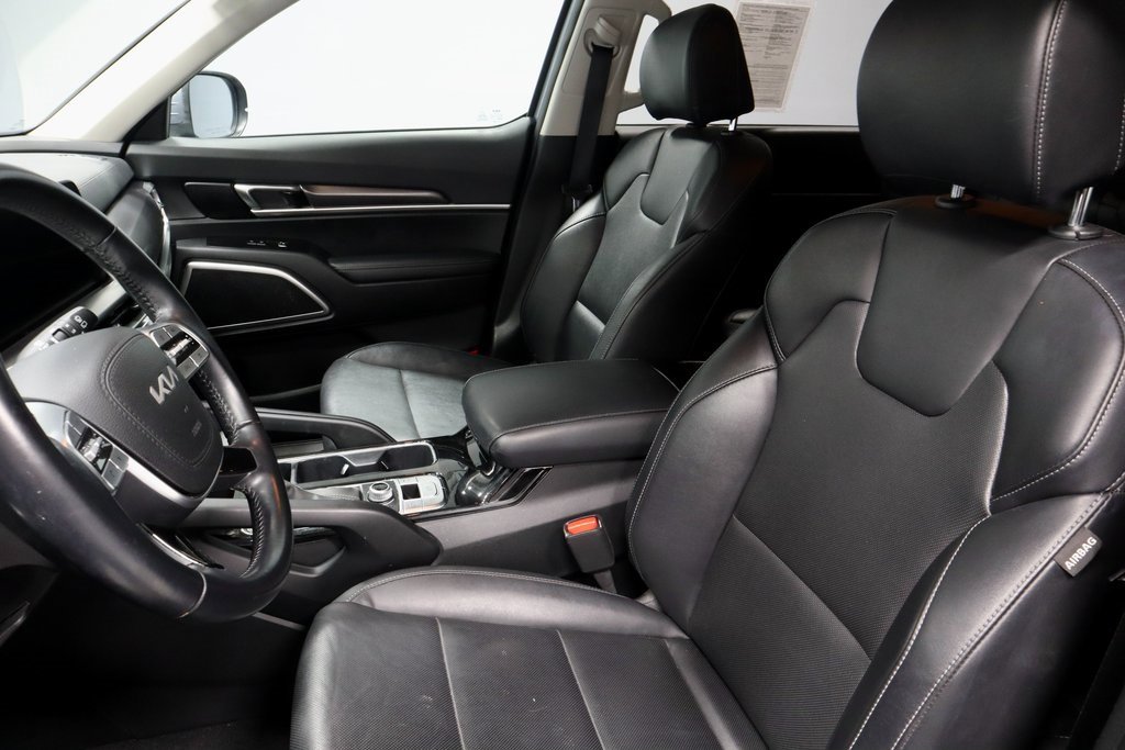 Used 2023 Kia Telluride LX image 27