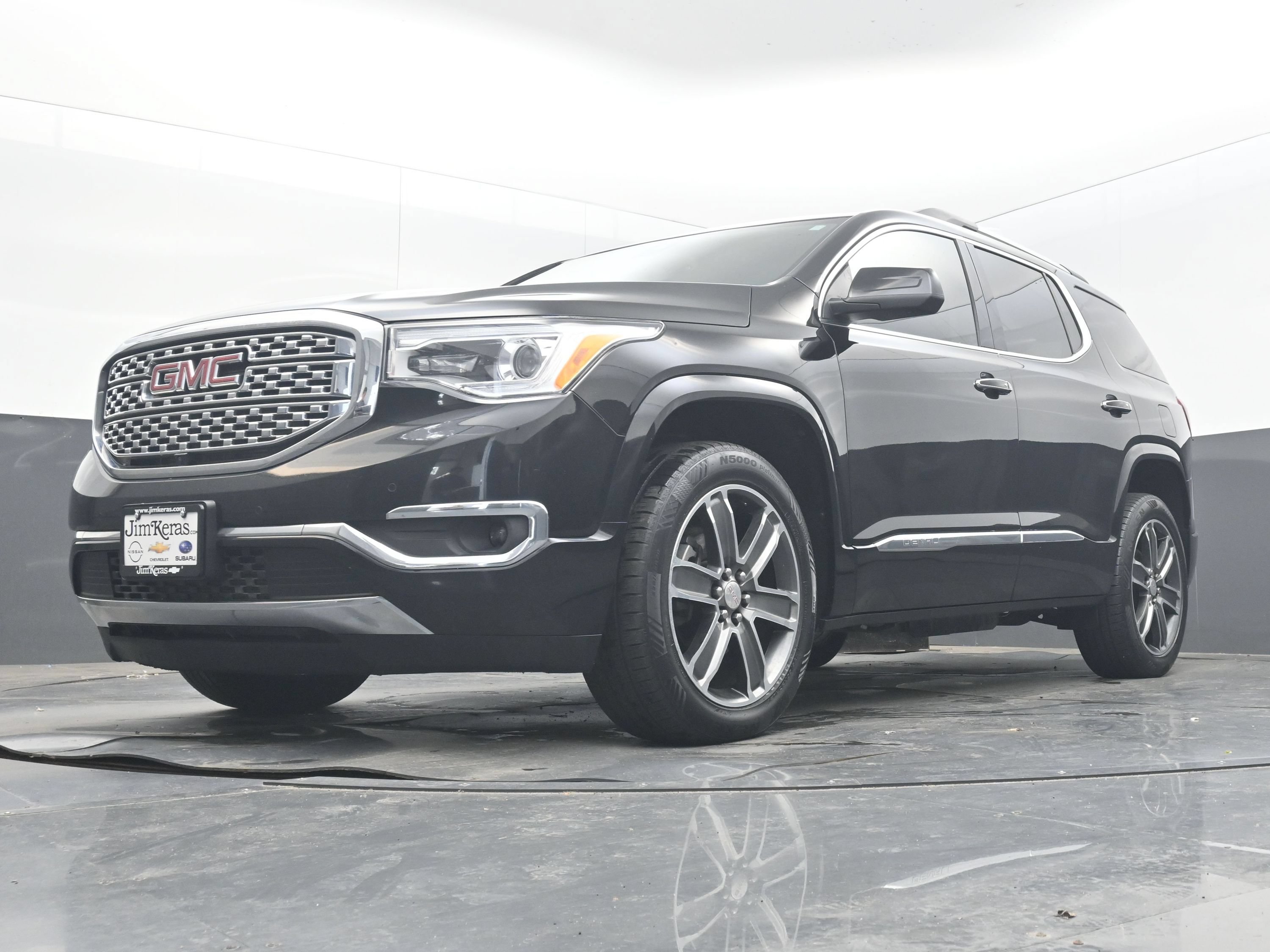 Used 2018 GMC Acadia Denali w/ Technology Package AWD/4WD image 22