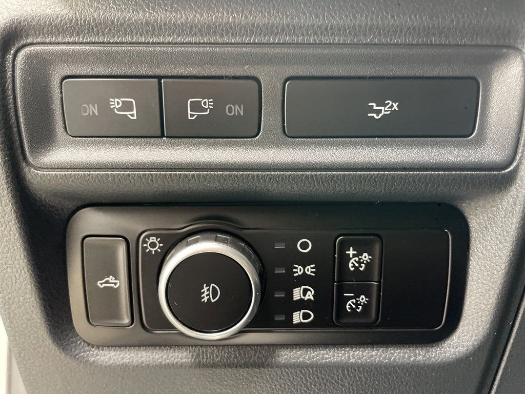 Used 2023 Ford F150 Lariat w/ Equipment Group 502A High image 32