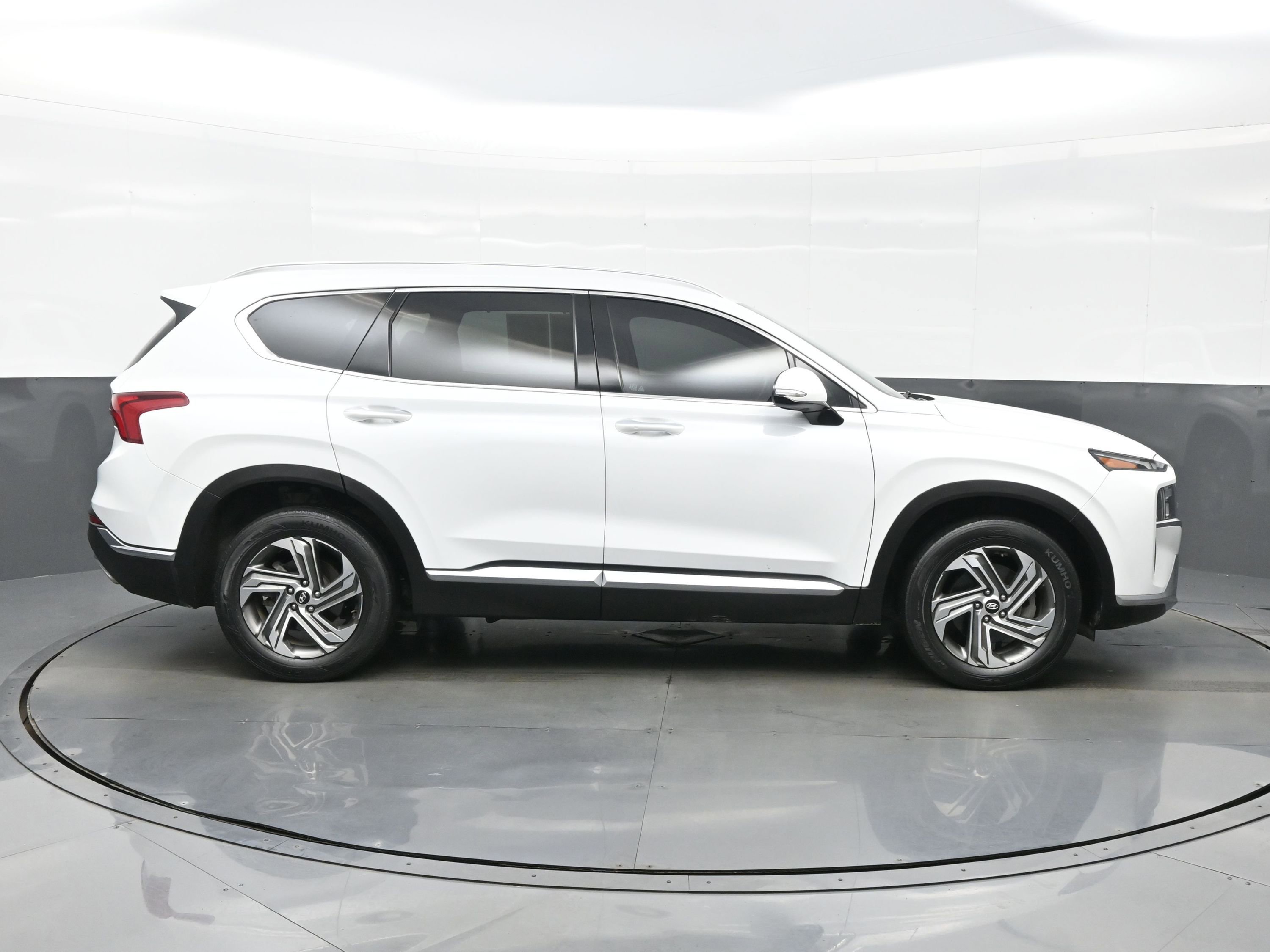 Certified 2021 Hyundai Santa Fe SEL w/ Convenience Package image 7
