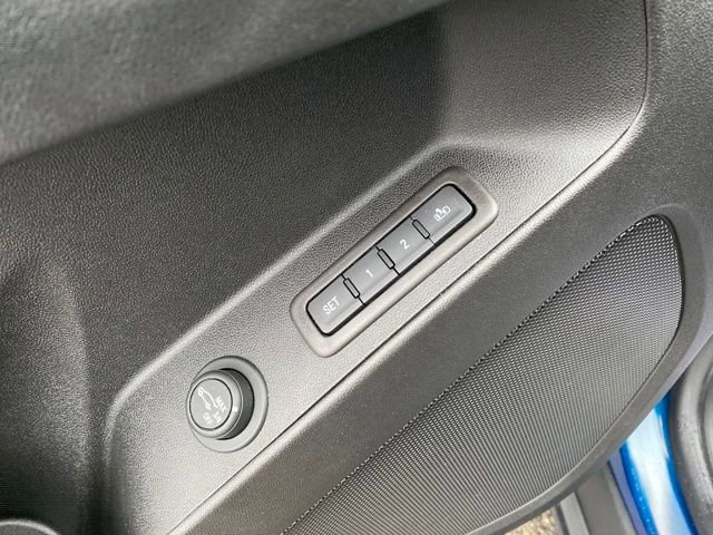 Used 2020 Chevrolet Equinox Premier image 16