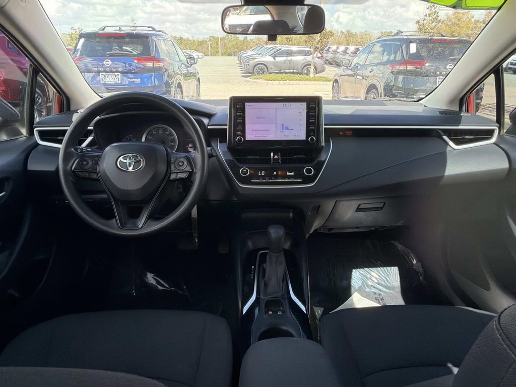 Used 2020 Toyota Corolla LE image 16