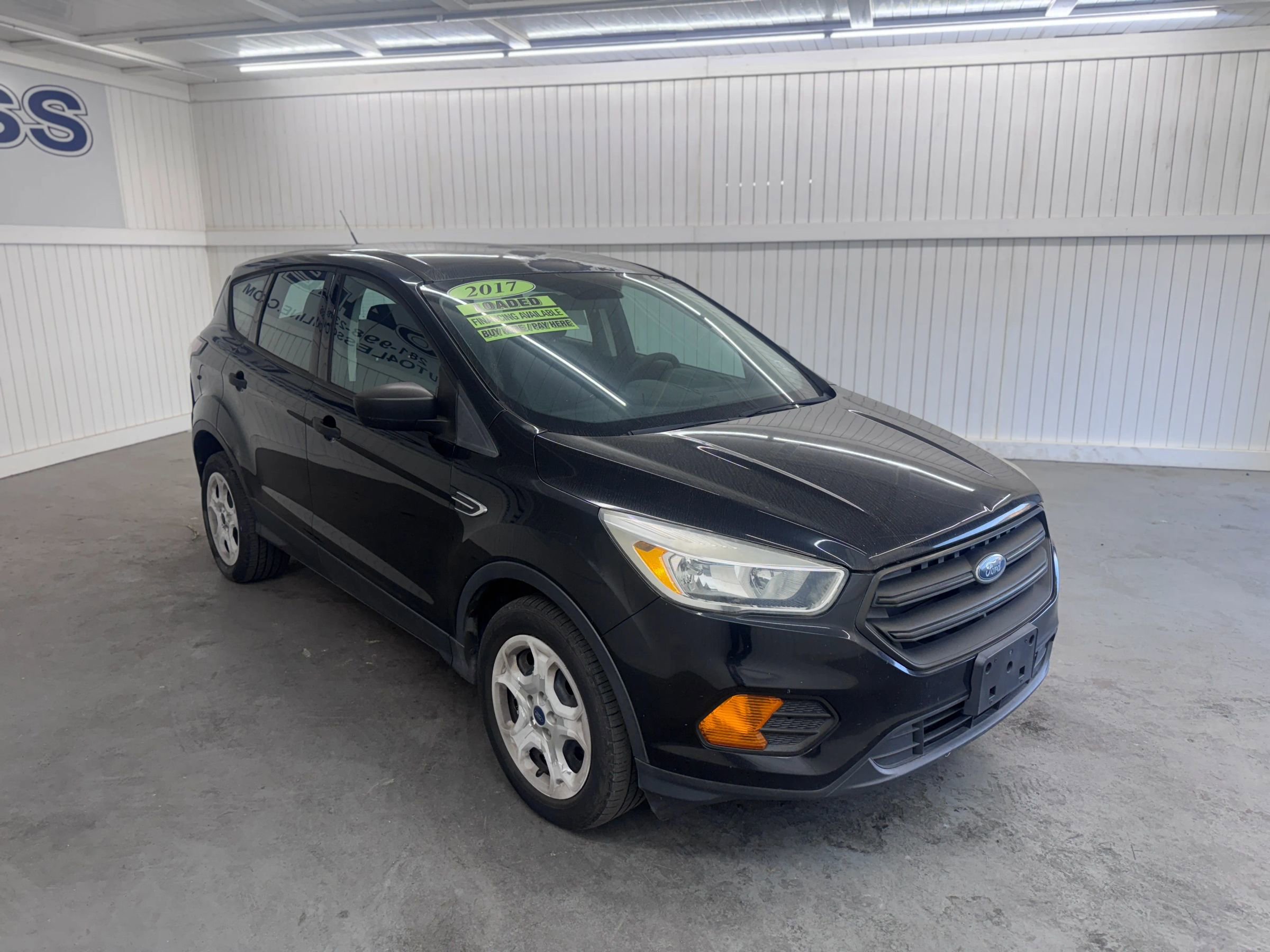 Used 2017 Ford Escape S FWD image 3