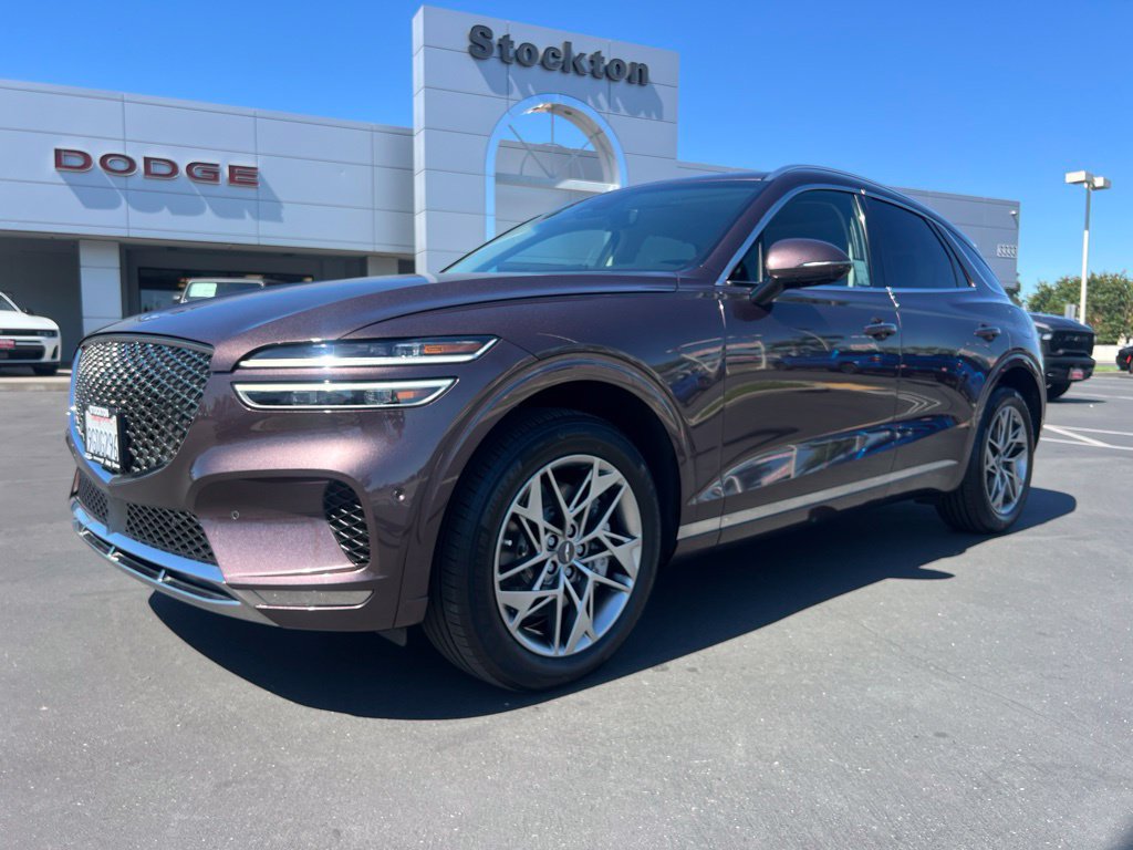 Used 2023 Genesis GV70 2.5T w/ Advanced Package AWD/4WD image 4