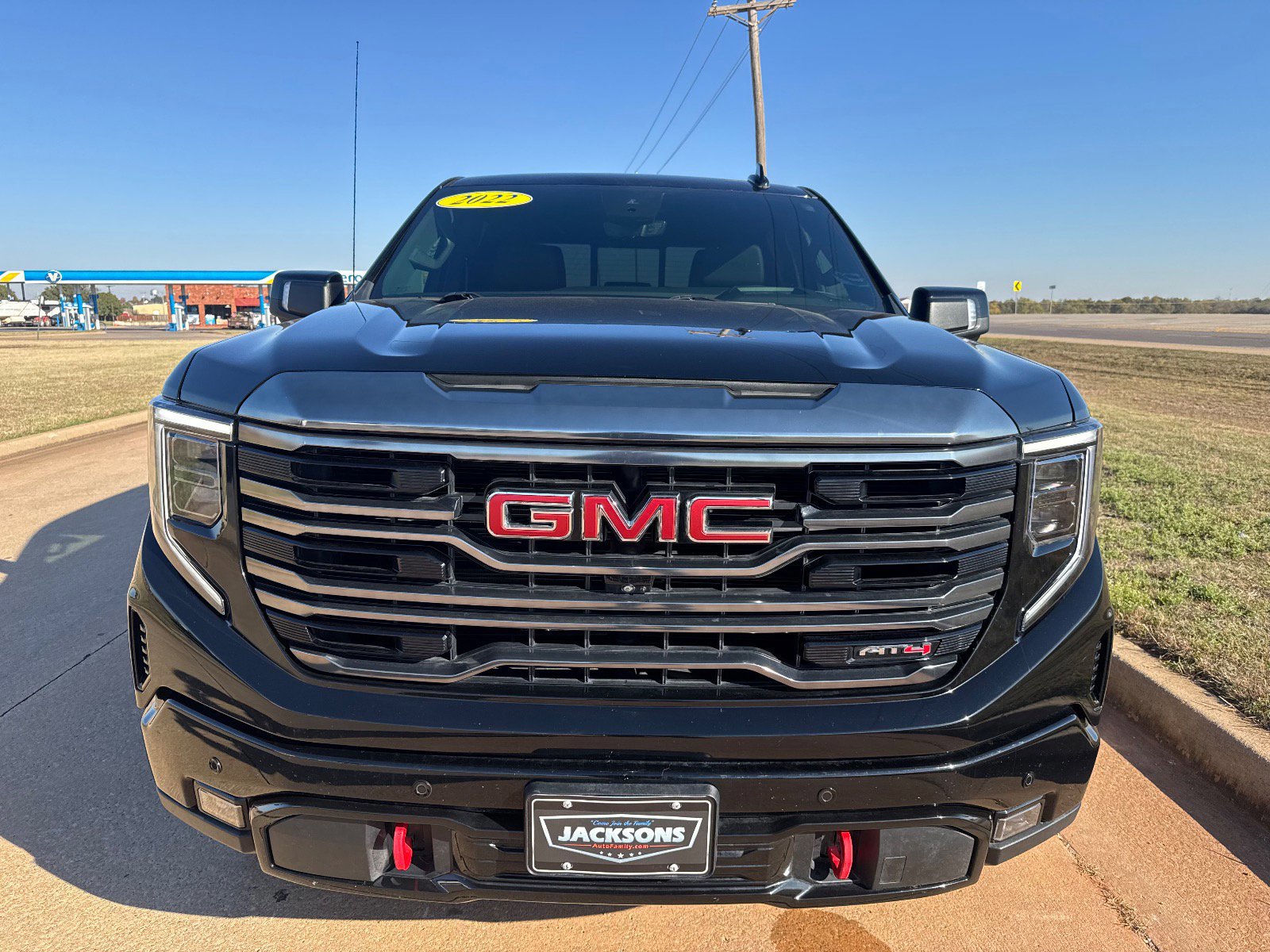 Used 2022 GMC Sierra 1500 AT4 w/ AT4 Premium Package image 8
