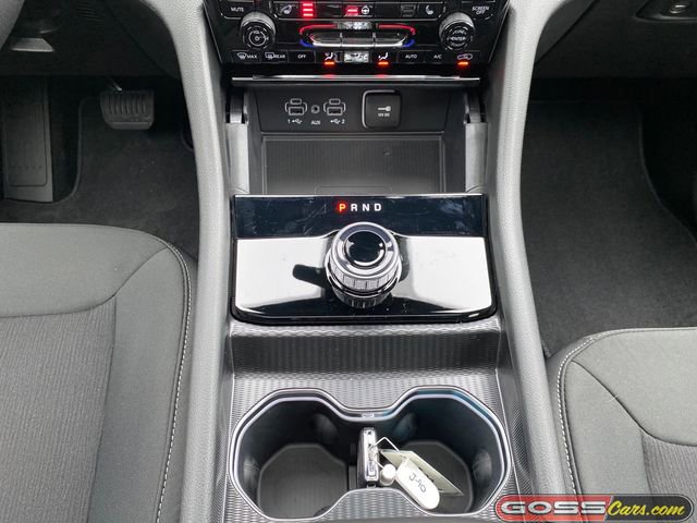 New 2025 Jeep Grand Cherokee Laredo X w/ Luxury Tech Group I image 12