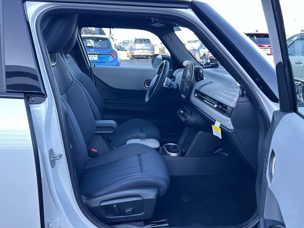 Used 2026 MINI Cooper 4-Door Hardtop image 28