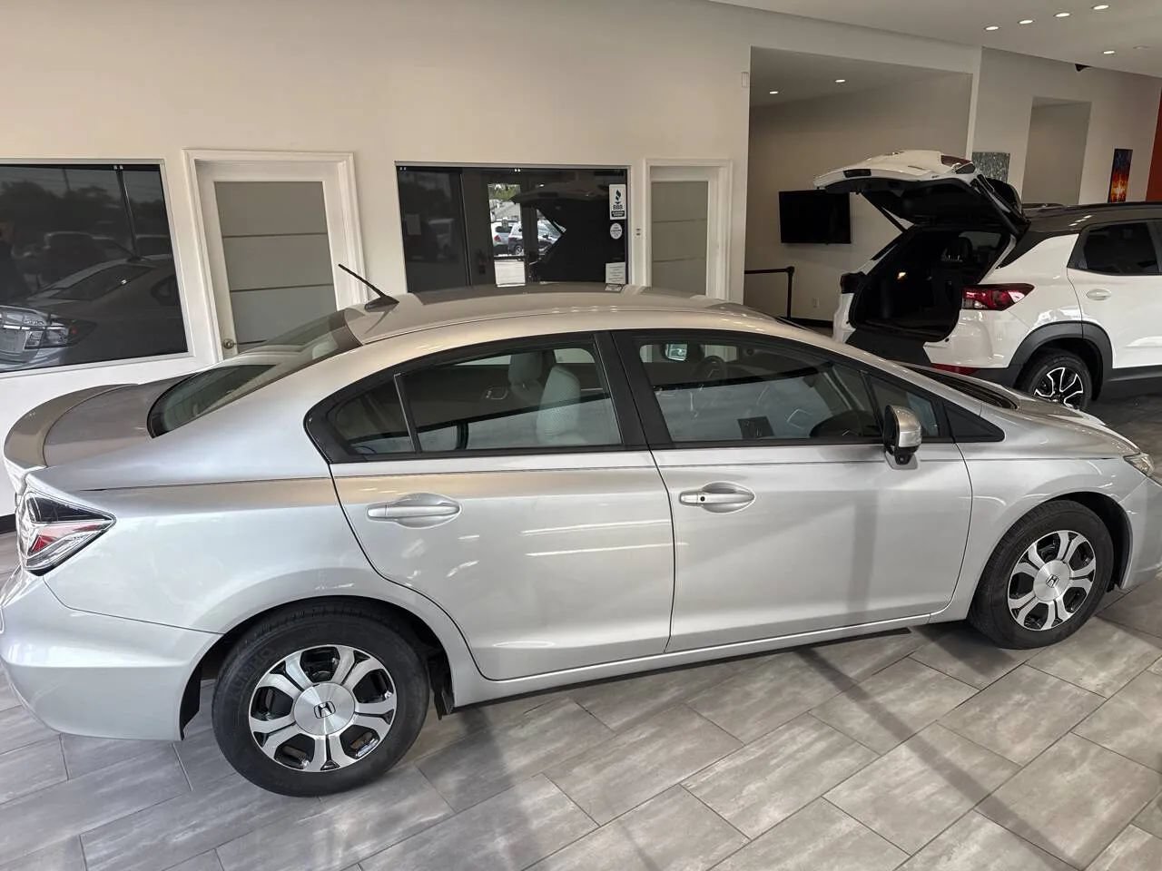Used 2015 Honda Civic Hybrid Sedan image 10