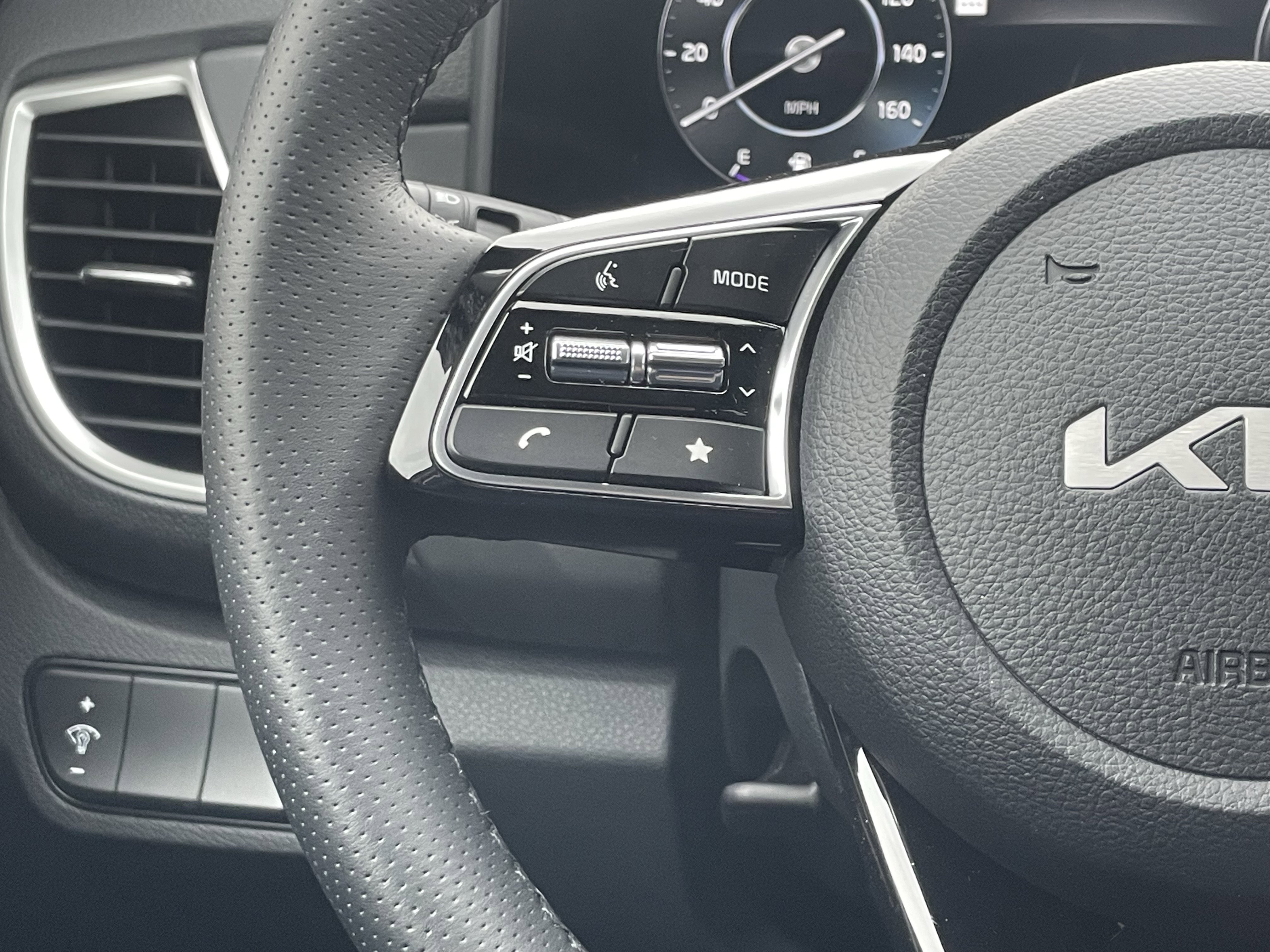 Used 2026 Kia Seltos SX image 18