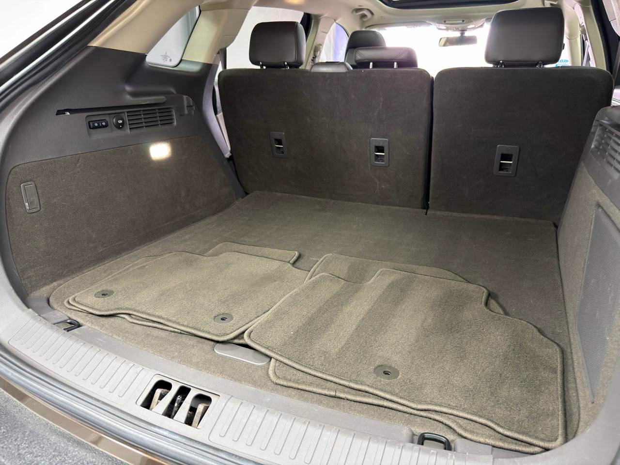 Used 2019 Lincoln Nautilus Reserve AWD/4WD image 37