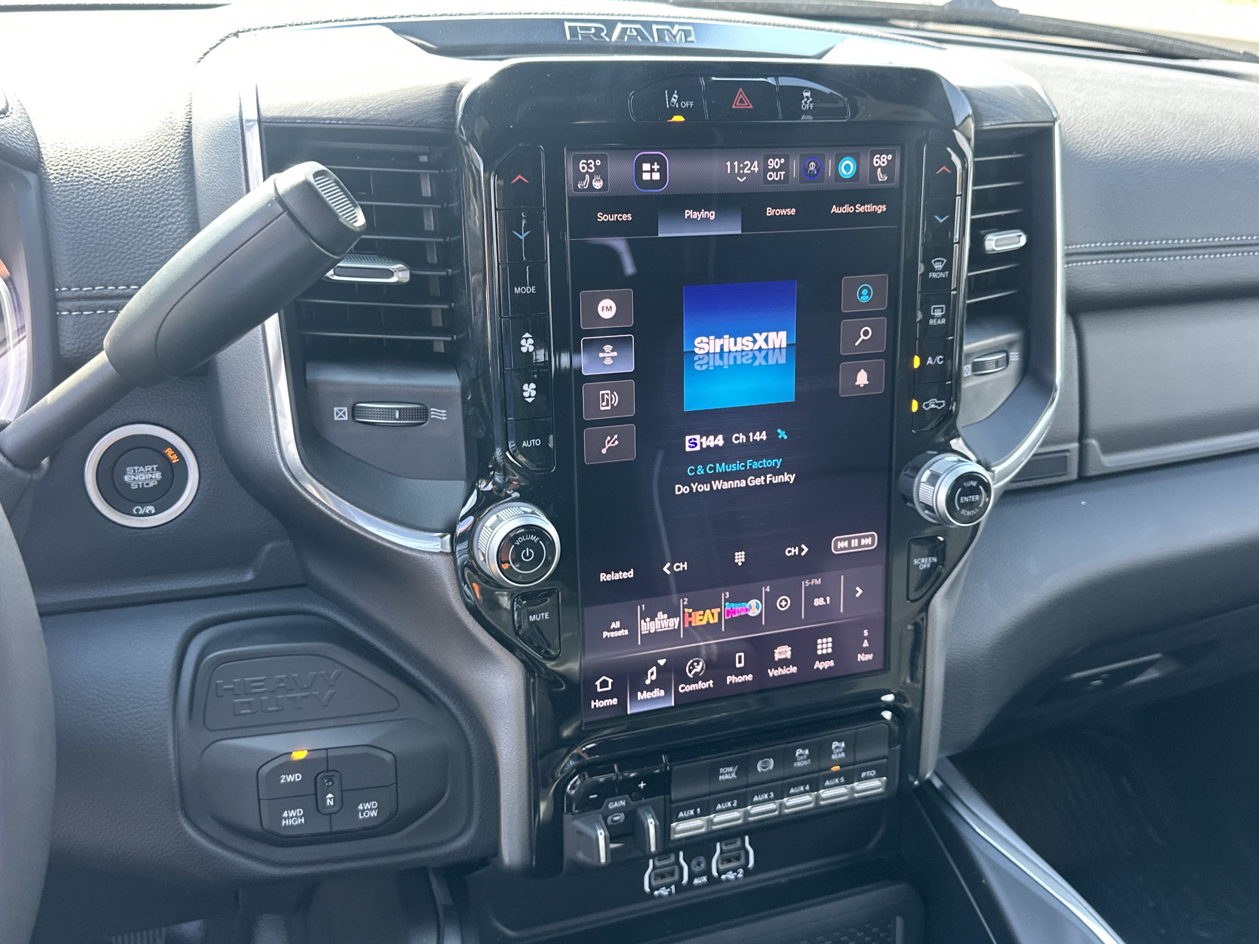 New 2027 RAM 5500 4x4 Crew Cab image 7
