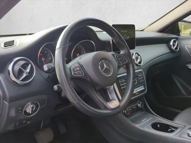 Used 2020 Mercedes-Benz GLA 250 image 9