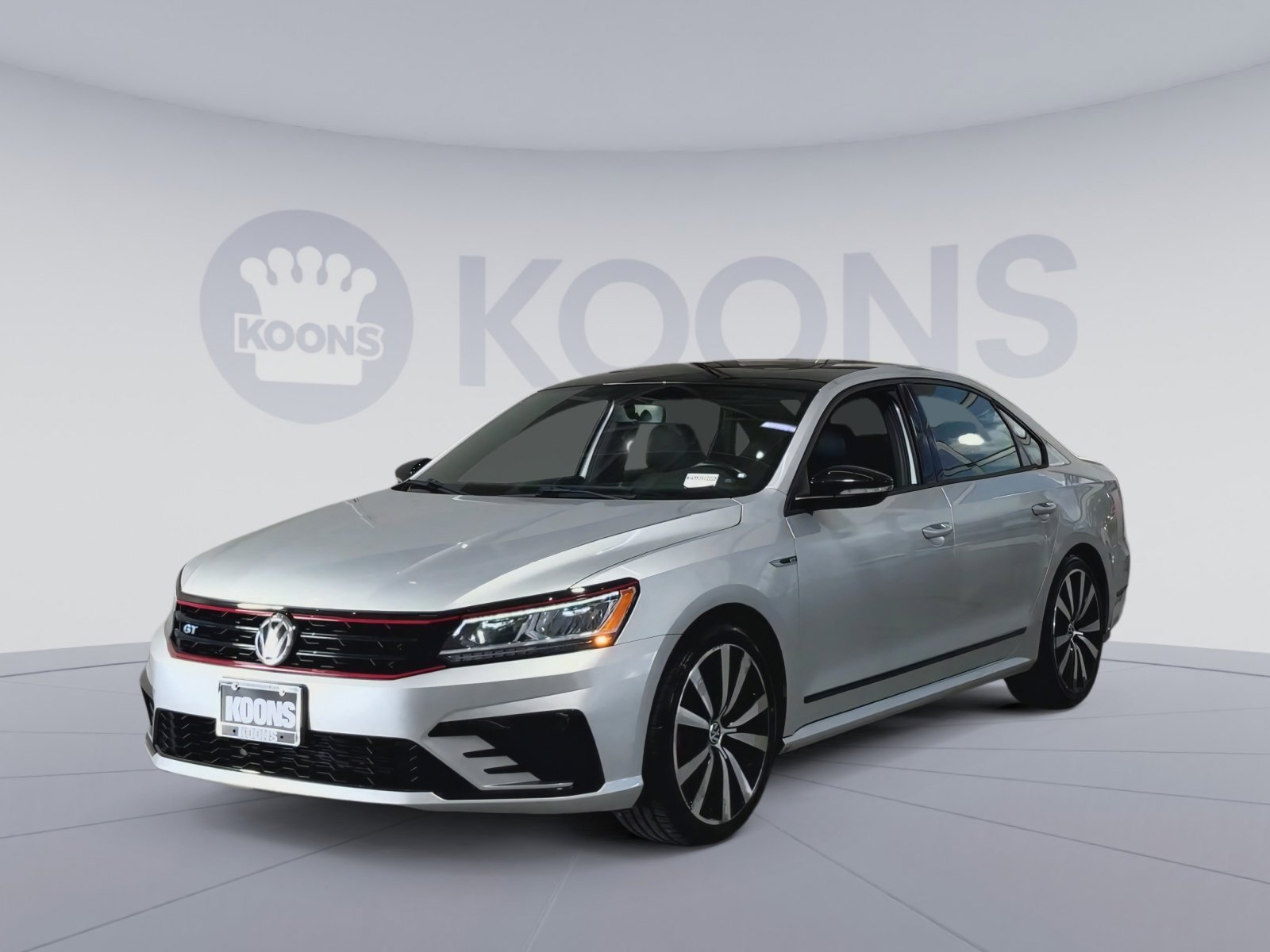 Used 2018 Volkswagen Passat 3.6 FWD image 5