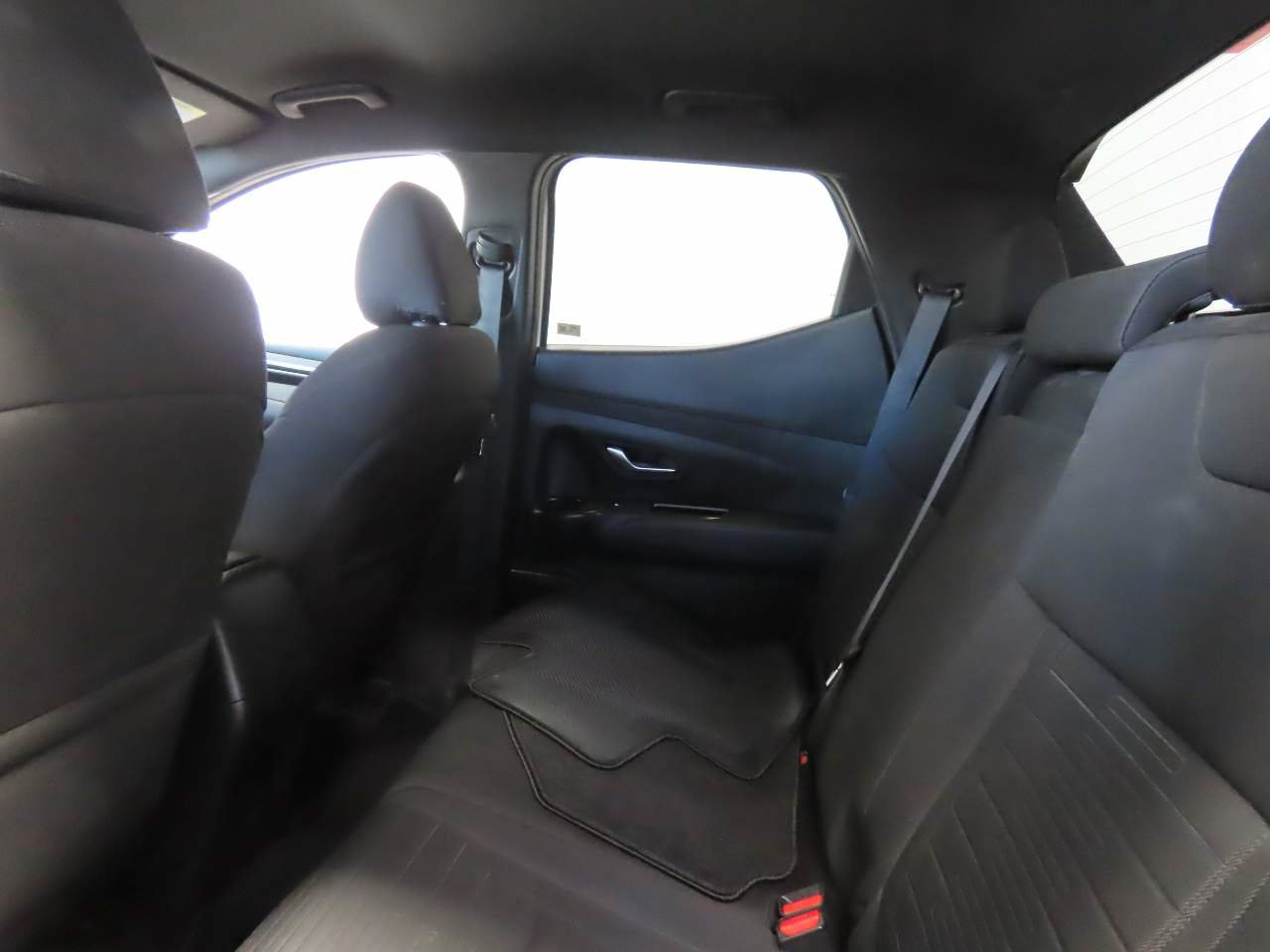 Used 2022 Hyundai Santa Cruz SEL w/ Cargo Package FWD image 18