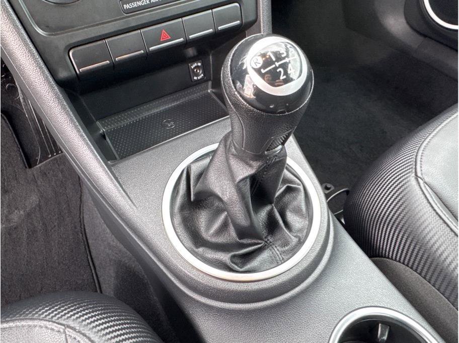 Used 2013 Volkswagen Beetle 2.5 image 19