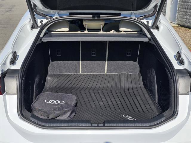 Used 2025 Audi A6 e-tron Premium w/ Convenience Package RWD image 7