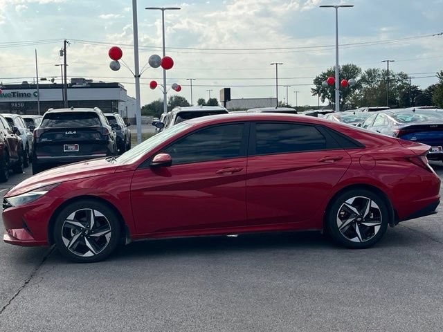 Used 2023 Hyundai Elantra SEL w/ Convenience Package FWD image 7