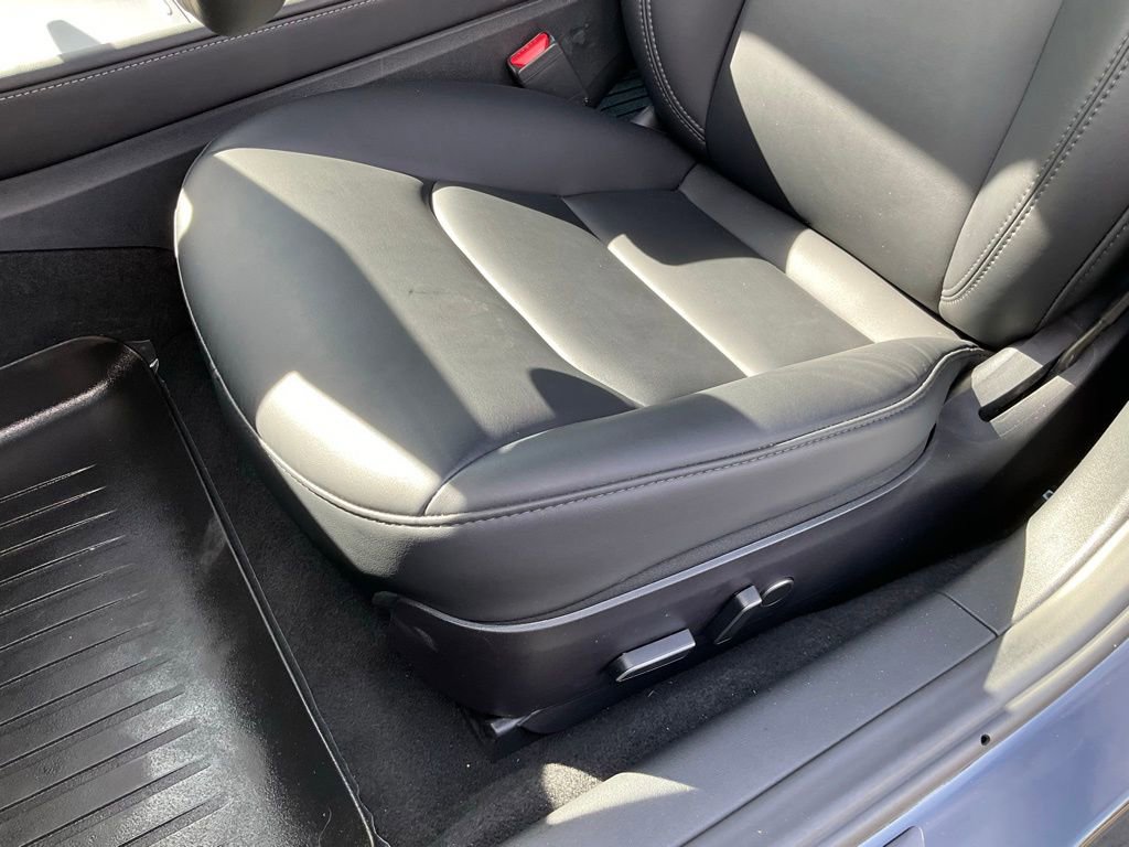 Used 2023 Tesla Model 3 Standard Range RWD image 16