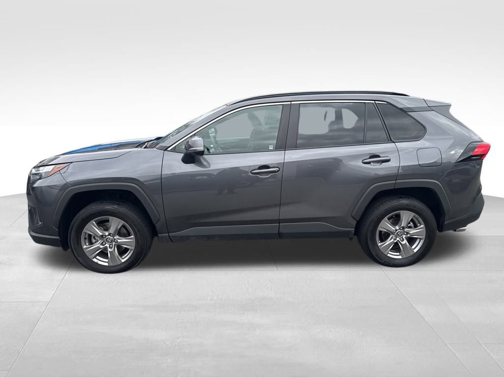 Used 2025 Toyota RAV4 XLE image 28