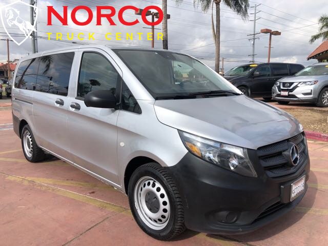 Used 2019 Mercedes-Benz Metris Passenger image 3