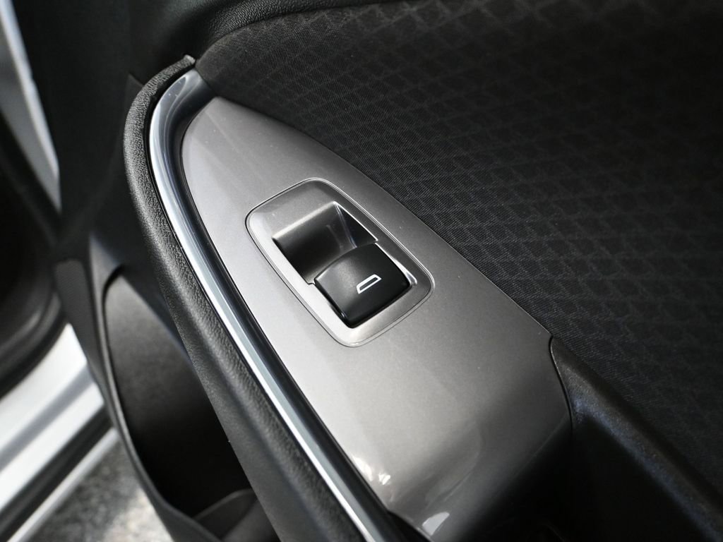 Used 2018 Chevrolet Malibu LT w/ LPO, Convenience Package 2 image 44