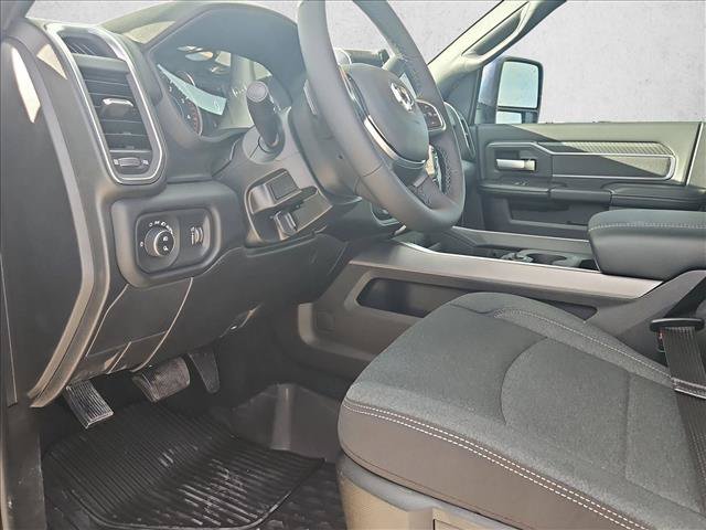 New 2026 RAM 3500 Big Horn AWD/4WD image 3