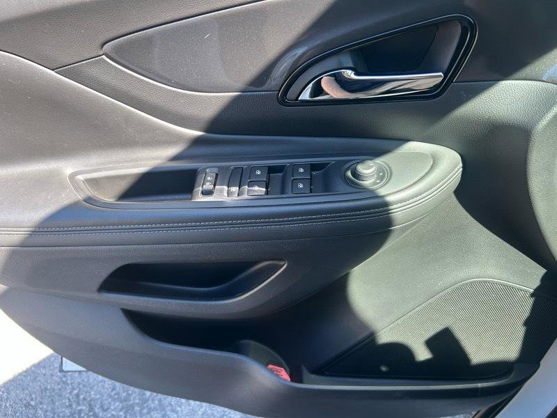 Used 2018 Buick Encore Preferred image 7