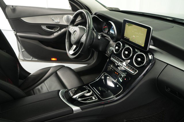 Used 2016 Mercedes-Benz C 300 4MATIC Sedan image 44