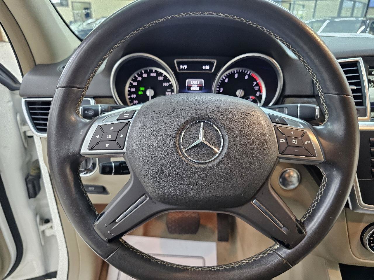 Used 2014 Mercedes-Benz ML 350 2WD image 30