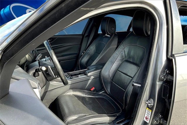 Used 2018 Jaguar XE S image 24