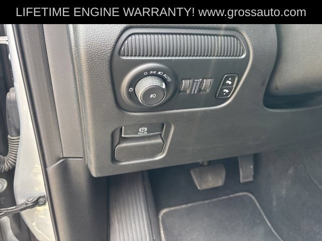 Used 2024 Jeep Wagoneer Series III AWD/4WD image 12